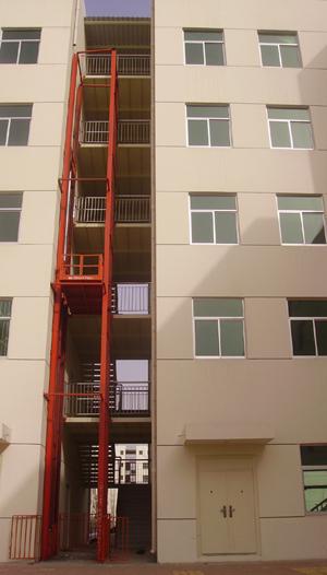 導(dǎo)軌式液壓升降機(jī) 導(dǎo)軌式液壓升降機(jī)